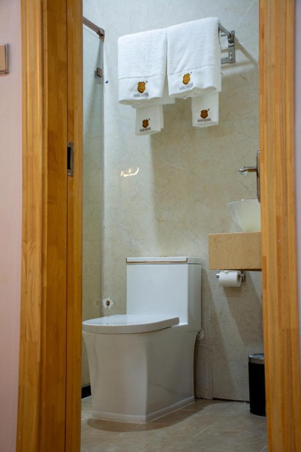 אואגדוגו Sami Hotel מראה חיצוני תמונה