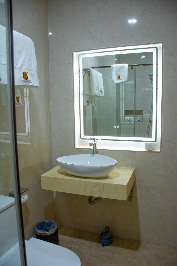 אואגדוגו Sami Hotel מראה חיצוני תמונה